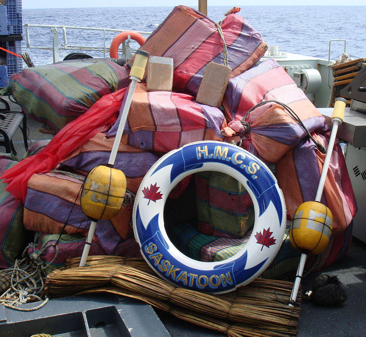 Her Majesty's Canadian Ship (HMCS) Saskatoon and its embarked United States Coast Guard Law Enforcement Detachment seize 16 bales (640 kg) of cocaine from the Eastern Pacific Ocean during Operation CARIBBE on March 26, 2016.